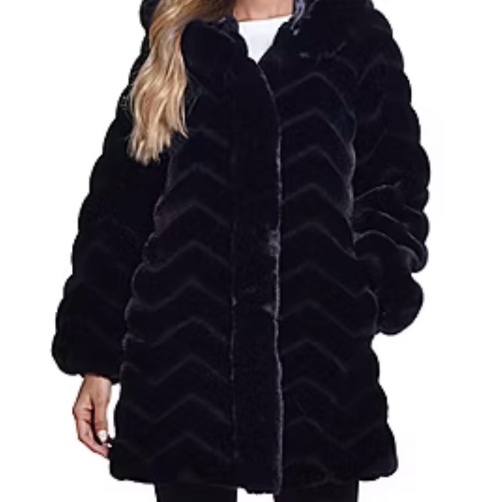 Gallery Elegant Black Faux Fur Teddy Coat 2X